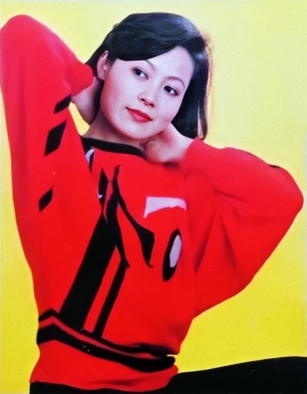 原创女演员邬倩倩发布最新照片虽已66岁但依然温婉贤淑秀外慧中