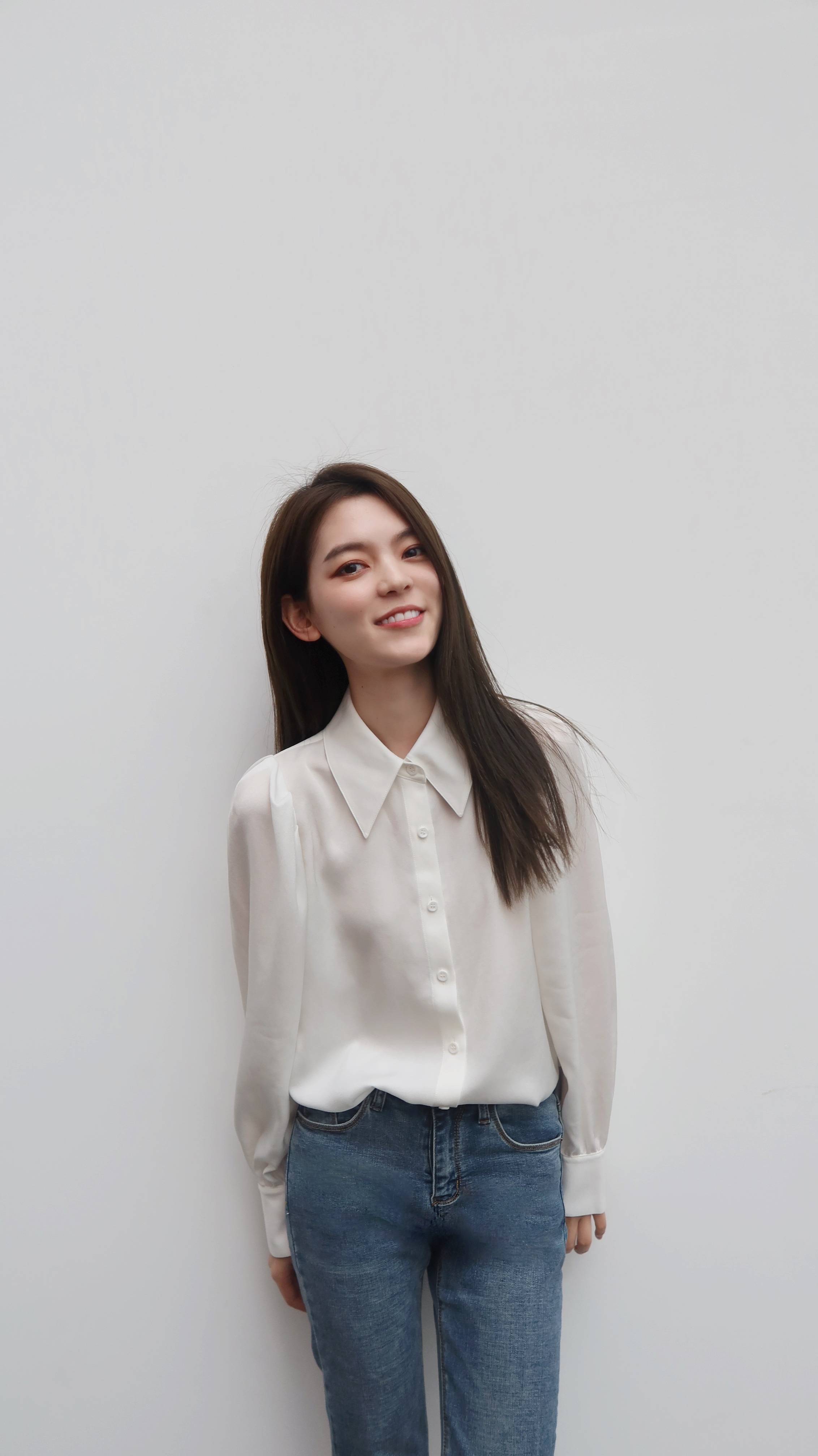 谢子然出席电影频道经典频传活动献唱歌曲传承红色经典