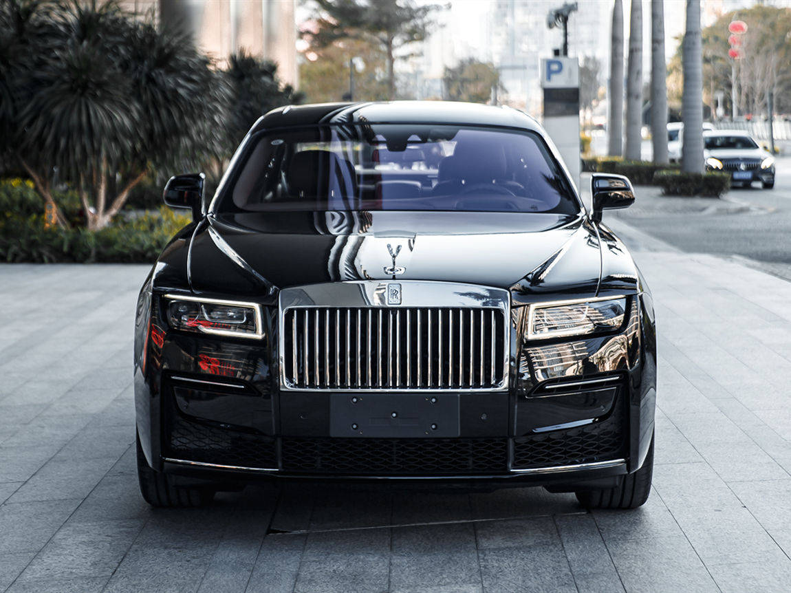 最新款劳斯莱斯 古思特标准版 钻石黑热情红