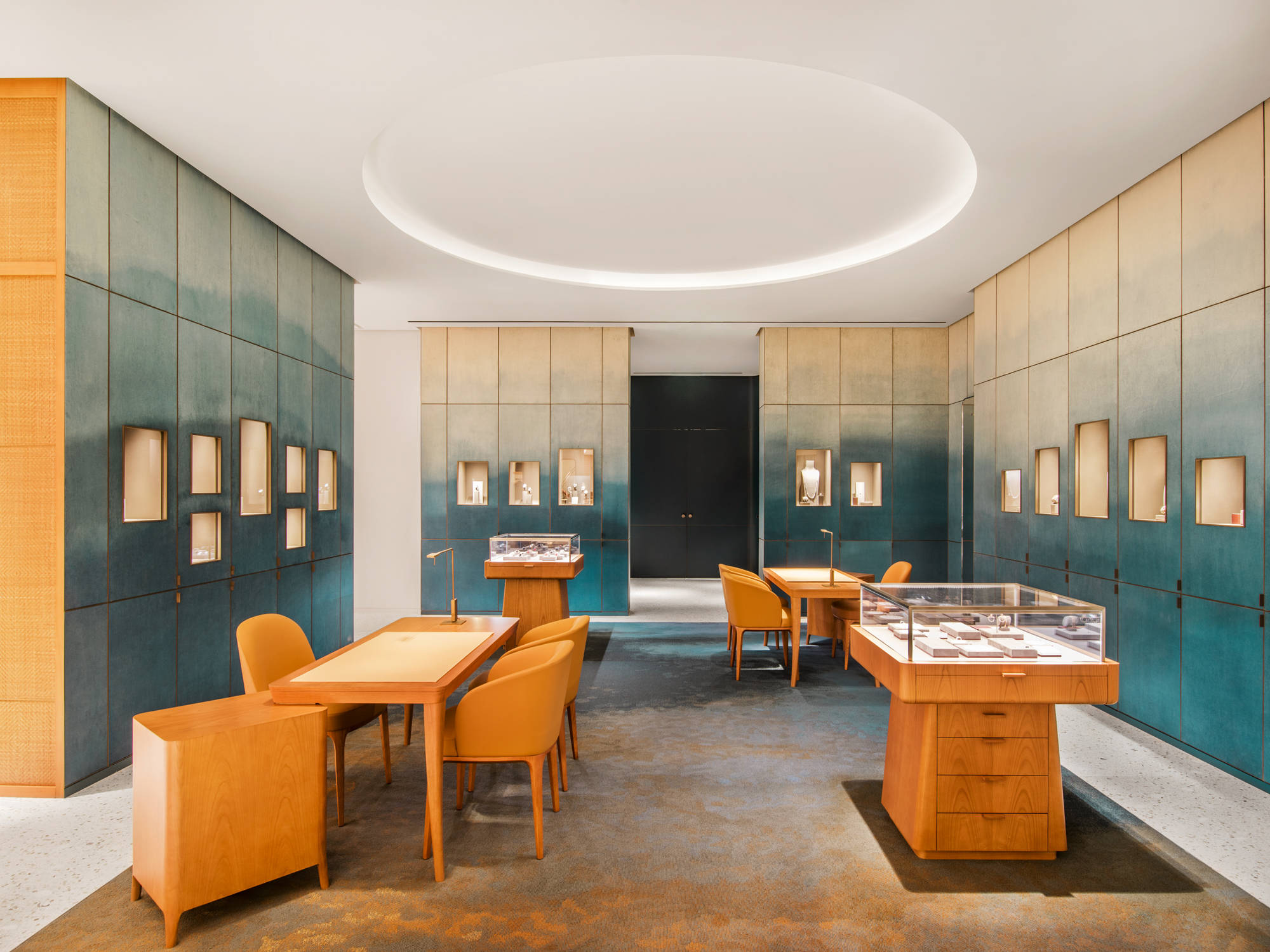 爱马仕北京国贸商城旗舰店焕新开幕