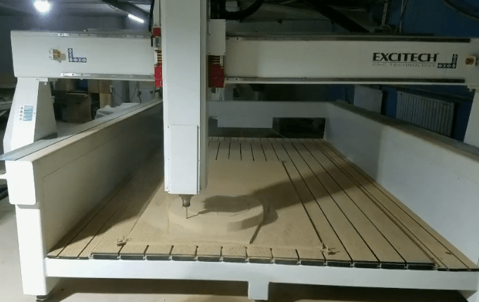 星辉数控下面我们通过一组图片看一下玻璃钢阳模cnc