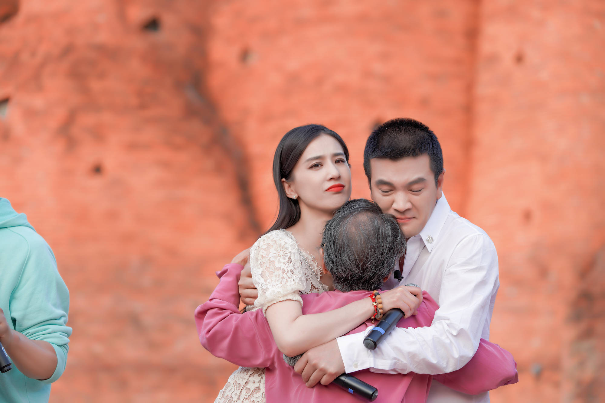 《婆婆和妈妈2》王灿织红毛裤送杜淳 杨子自曝曾为黄圣依改变