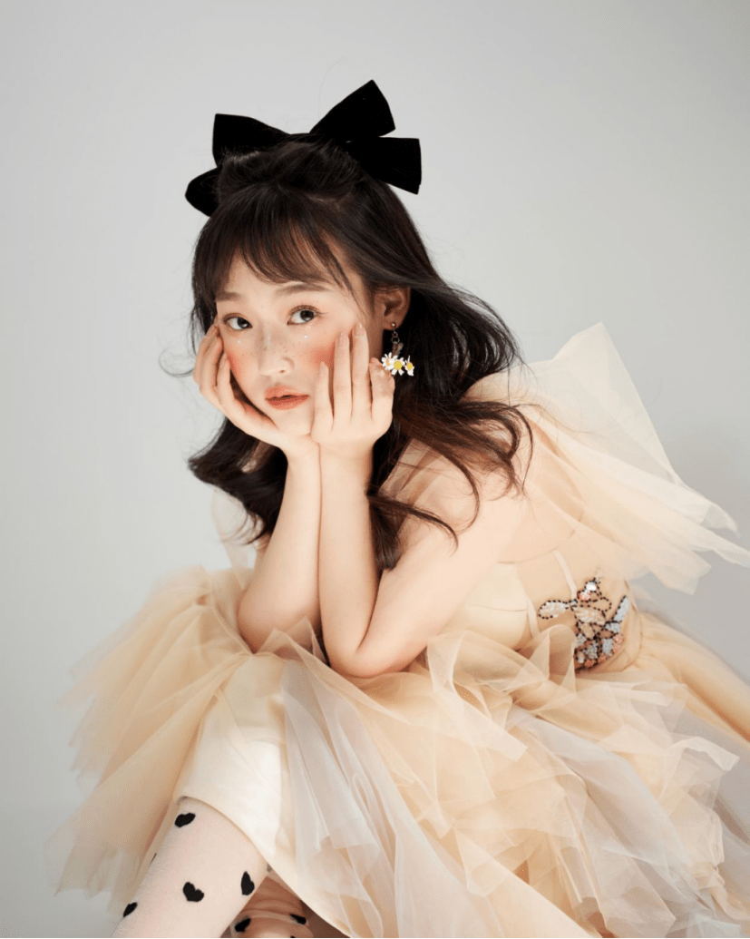 精致女孩孙菻,让人看了一眼就爱上