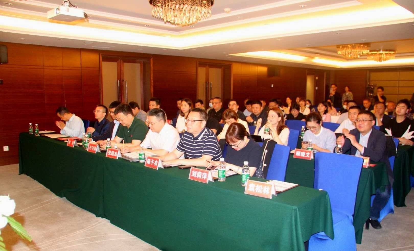 活动邀请了中南大学湘雅医院副院长常实教授,湖南省人民医院甲状腺亚