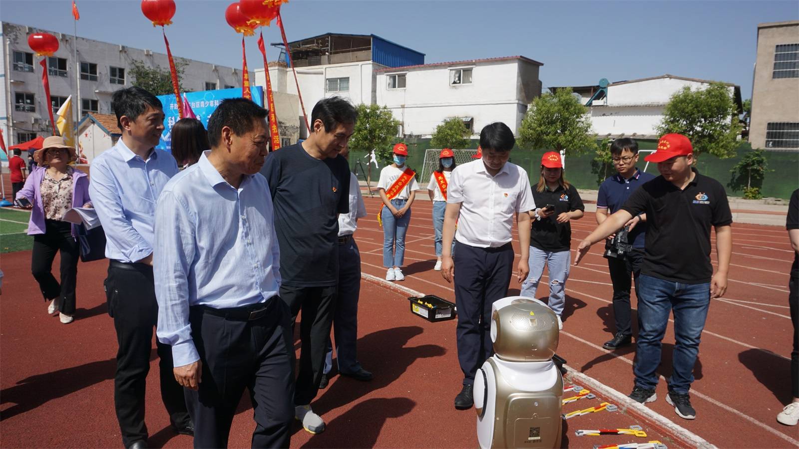 吴良|汴梁头条|开封市禹王台区青少年科技周活动正式拉开帷幕