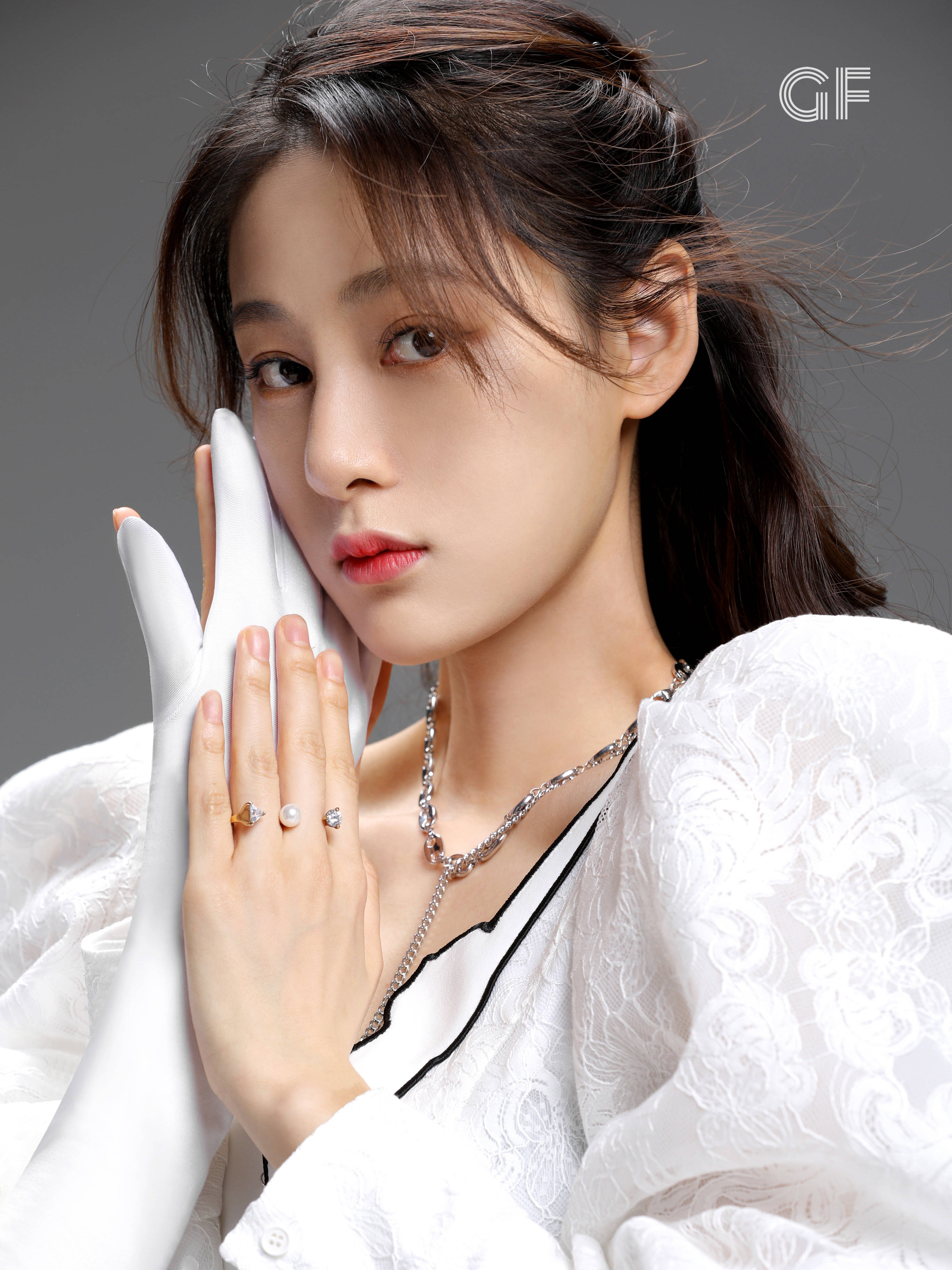 赵圆瑗"舞20"大片欣赏 用肢体舞动诠释美的力量