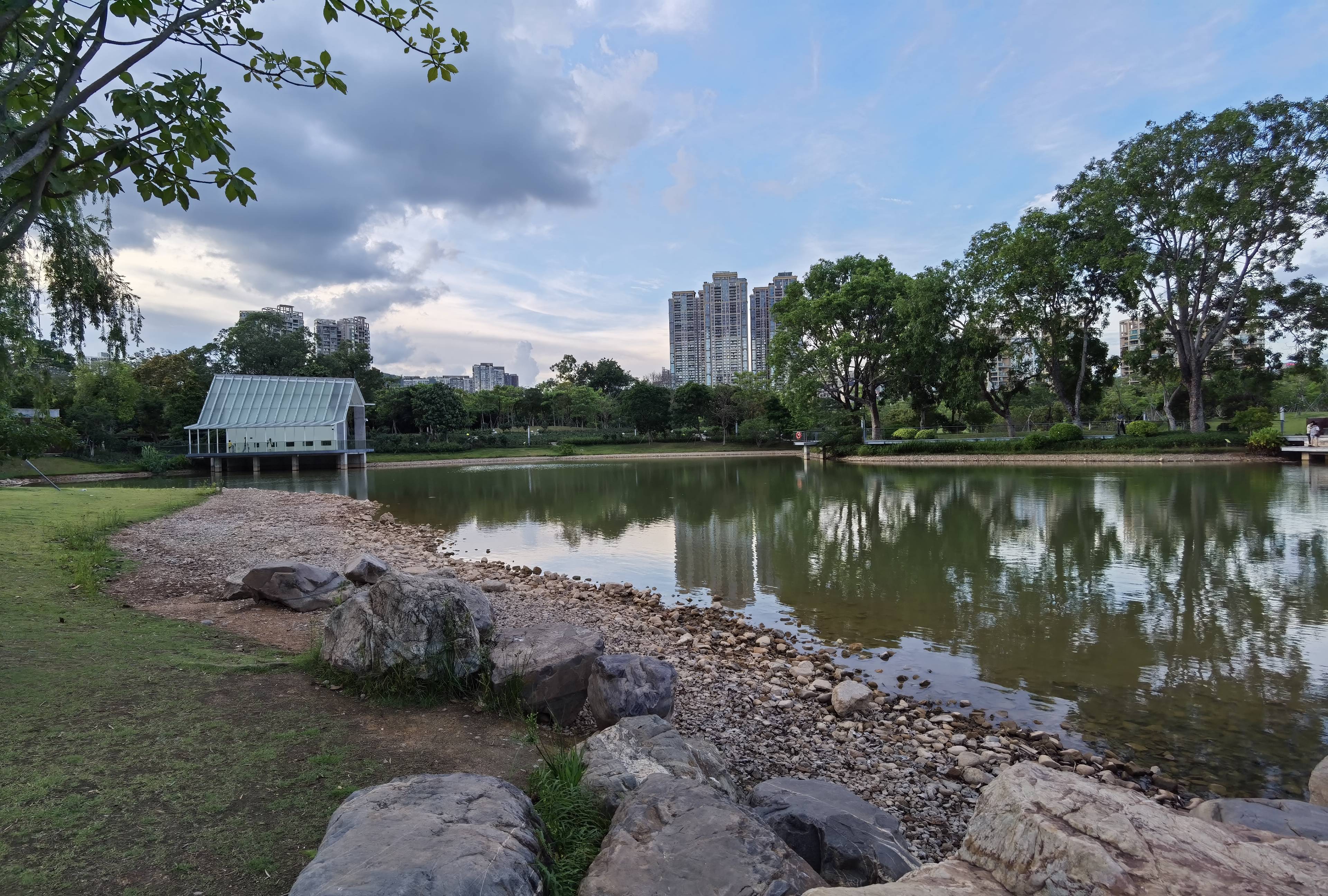 2023香蜜湖游玩攻略,香蜜湖是深圳一个重要的居住...【去哪儿攻略】