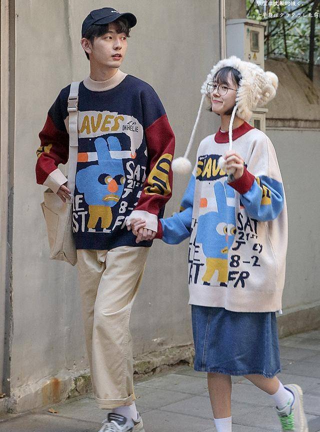 超甜的情侣装穿搭look时髦又好看满满的恩爱气息