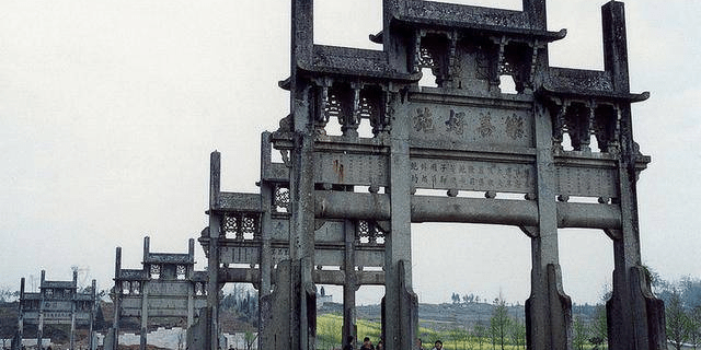 最后一座贞节牌坊我心中有一座贞节牌坊