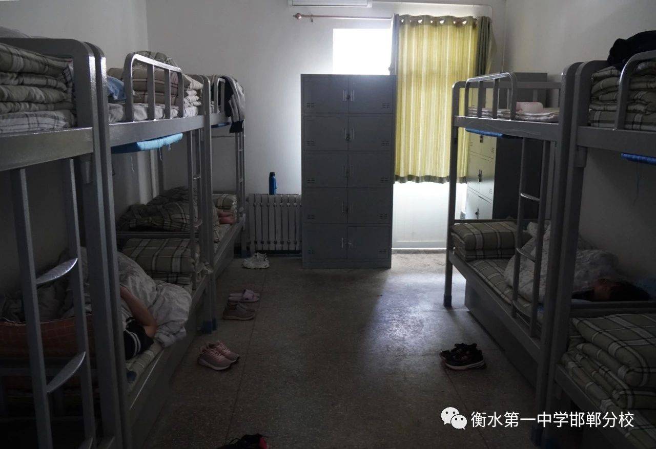 衡水一中邯郸分校高三学子清晨530即起床为梦想拼搏