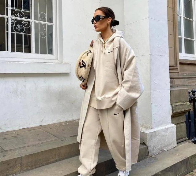 拍照活力穿搭 167b76fde3734323a4400d338100f05c.jpeg