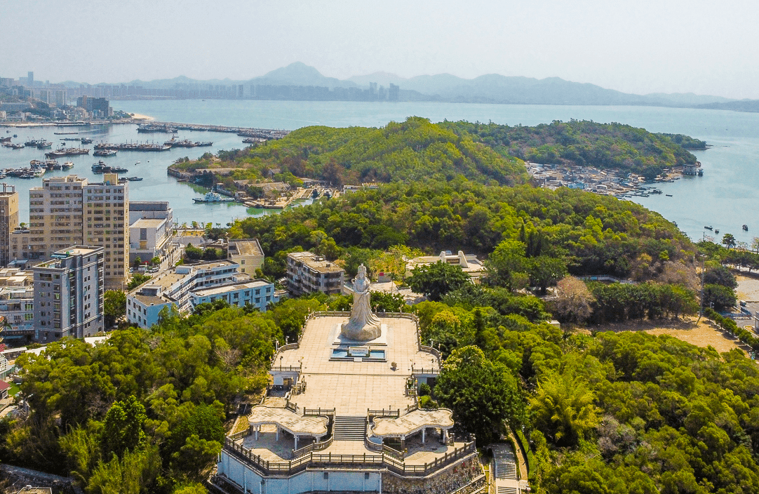 全球最大的妈祖石像重达1000吨已成汕尾标志建筑