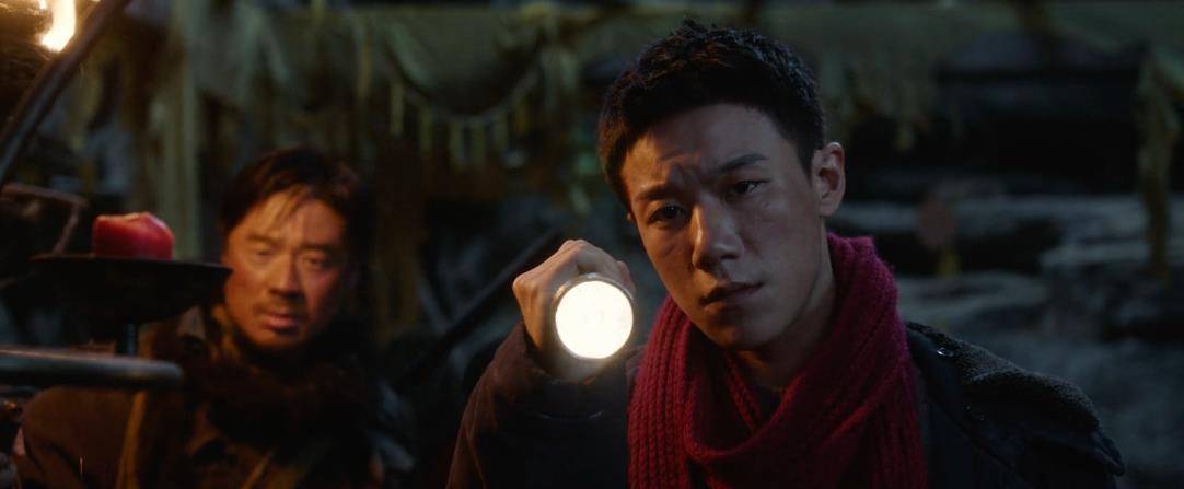 在观看《黄皮子坟》这部电影的时候,剧情那是相当混乱,一开始则是画眉