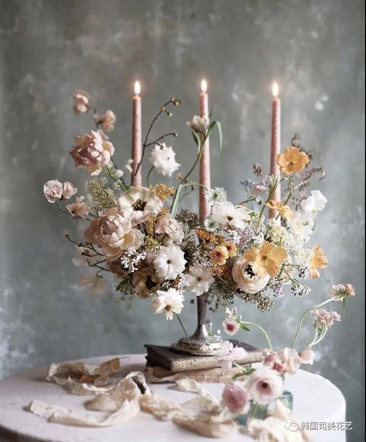 解锁高级感韩式烛台花艺微光中的温柔阿米亚花艺