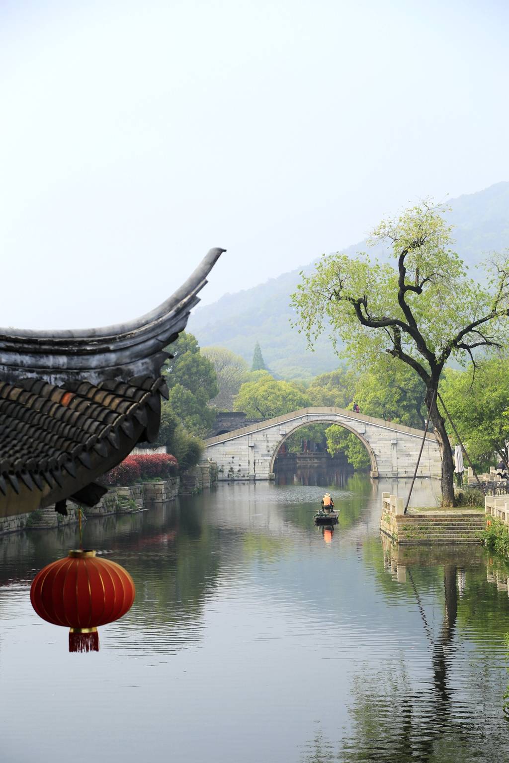 惠山古镇风物好青山绿水美画桥