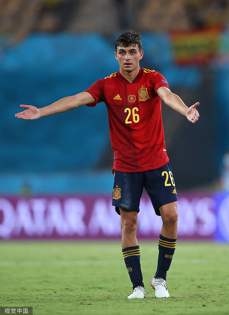 高清图:西班牙vs瑞典 莫拉塔错失单刀懊恼不已