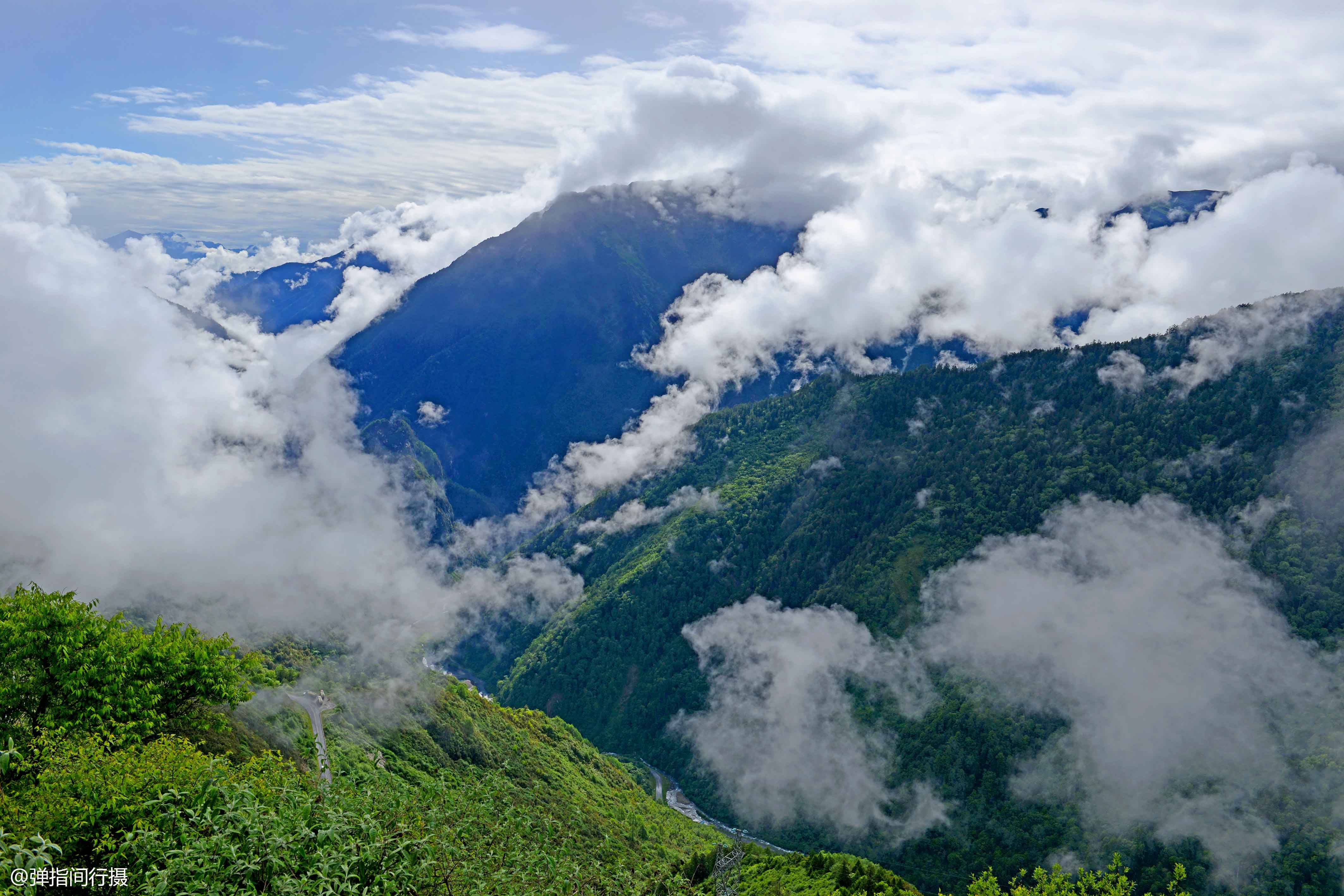 四川盆地周边山脉图片