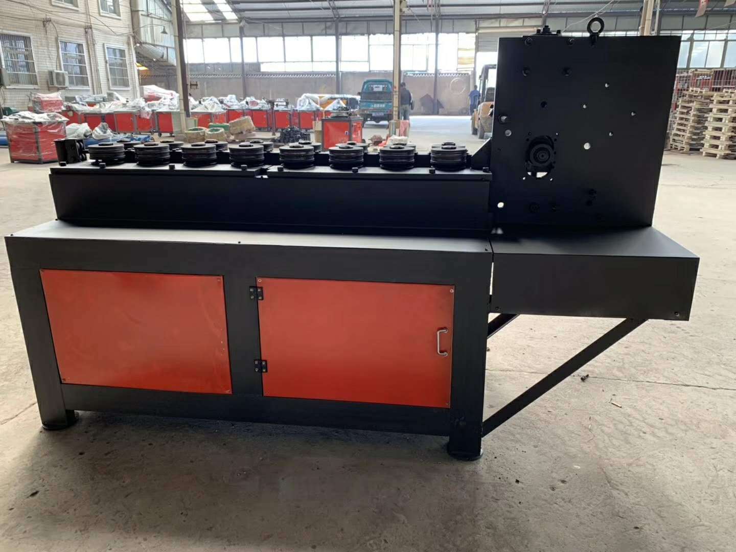 扁铁绞龙叶片成型机械技术突破