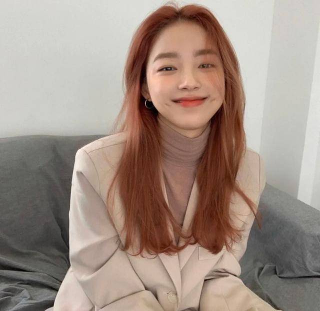 2021夏季流行的发色气质又显白