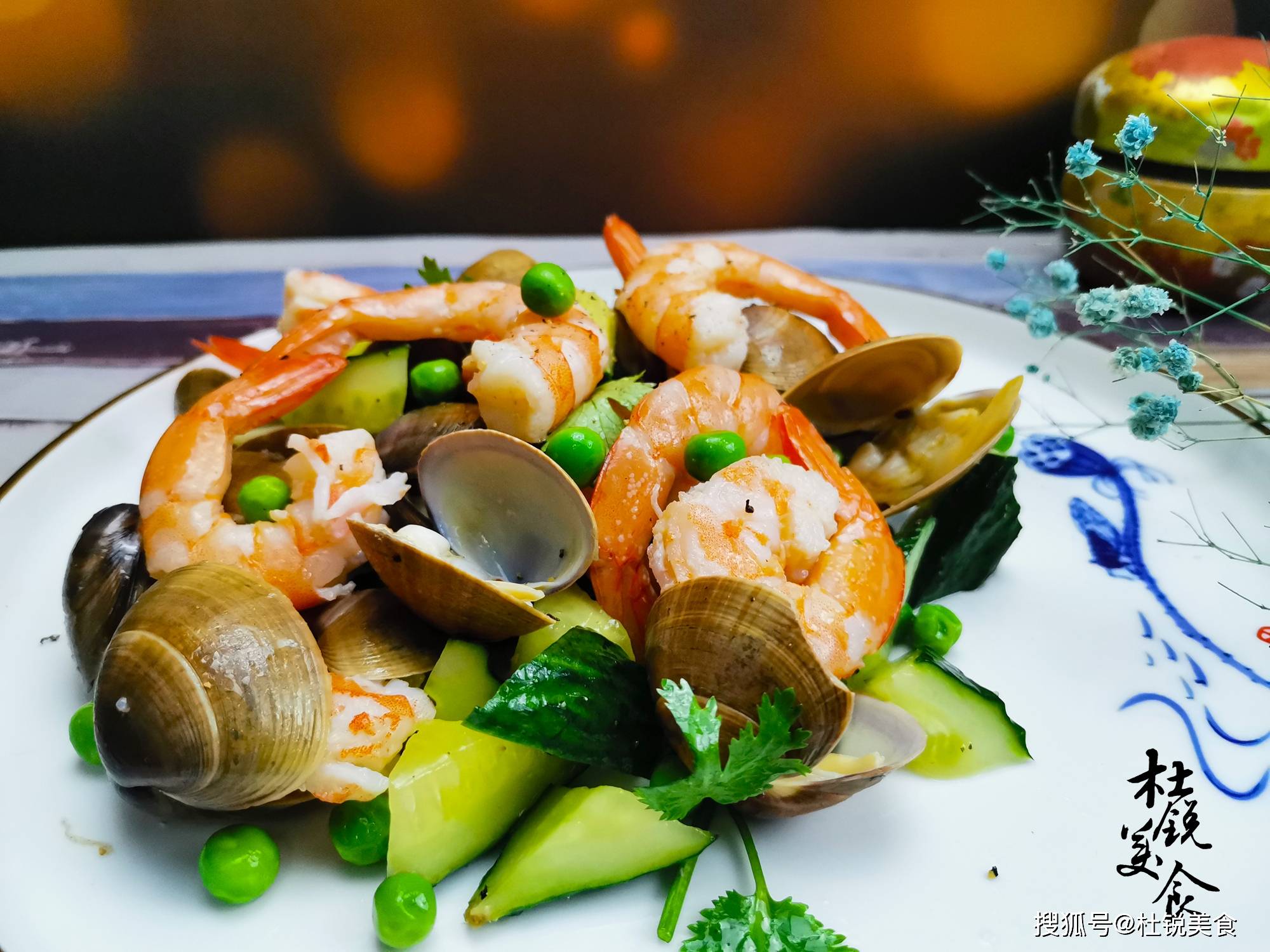 原创高圆圆晒海鲜沙拉,网友:这么吃就对了,难怪高圆圆又瘦又漂亮