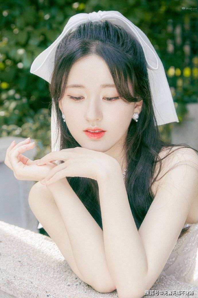 新娘|赵露思，甜美新娘造型，展现极致的温柔，梦中的新娘