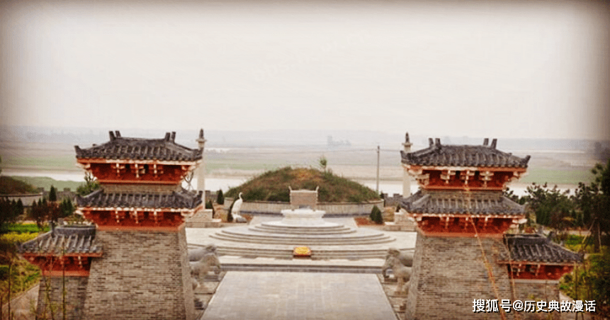 潼关杨震墓杨震去世了,他的清白却遗传子孙,贻泽后人.