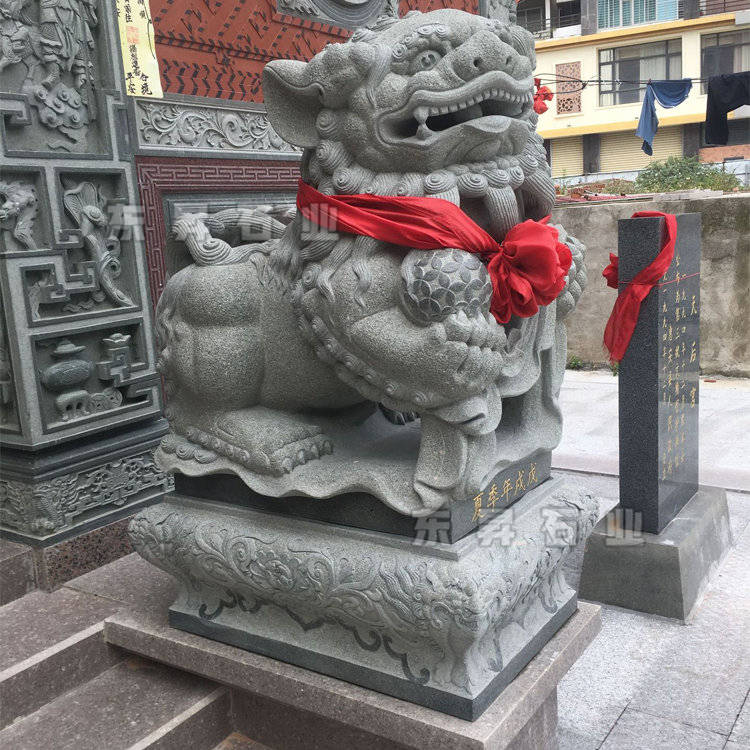 石雕献钱狮介绍
