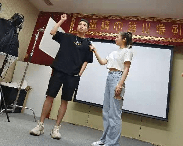 院线电影叔父精彩不停歇演员试镜花絮竟被流出