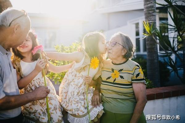 老公|长辈说生二胎给大宝做个伴，你怎么看？