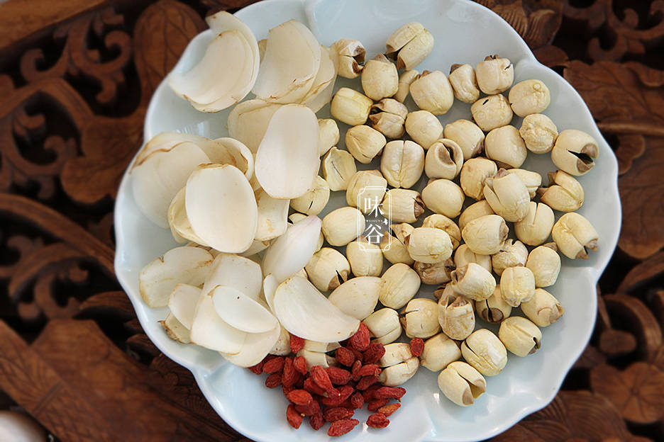 功效|大暑前后，老传统要喝这碗汤，3种食材一起煮，清热消暑睡得香