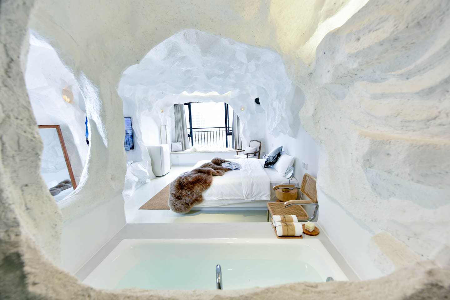 成都洞穴风民宿暑假住点不一样的