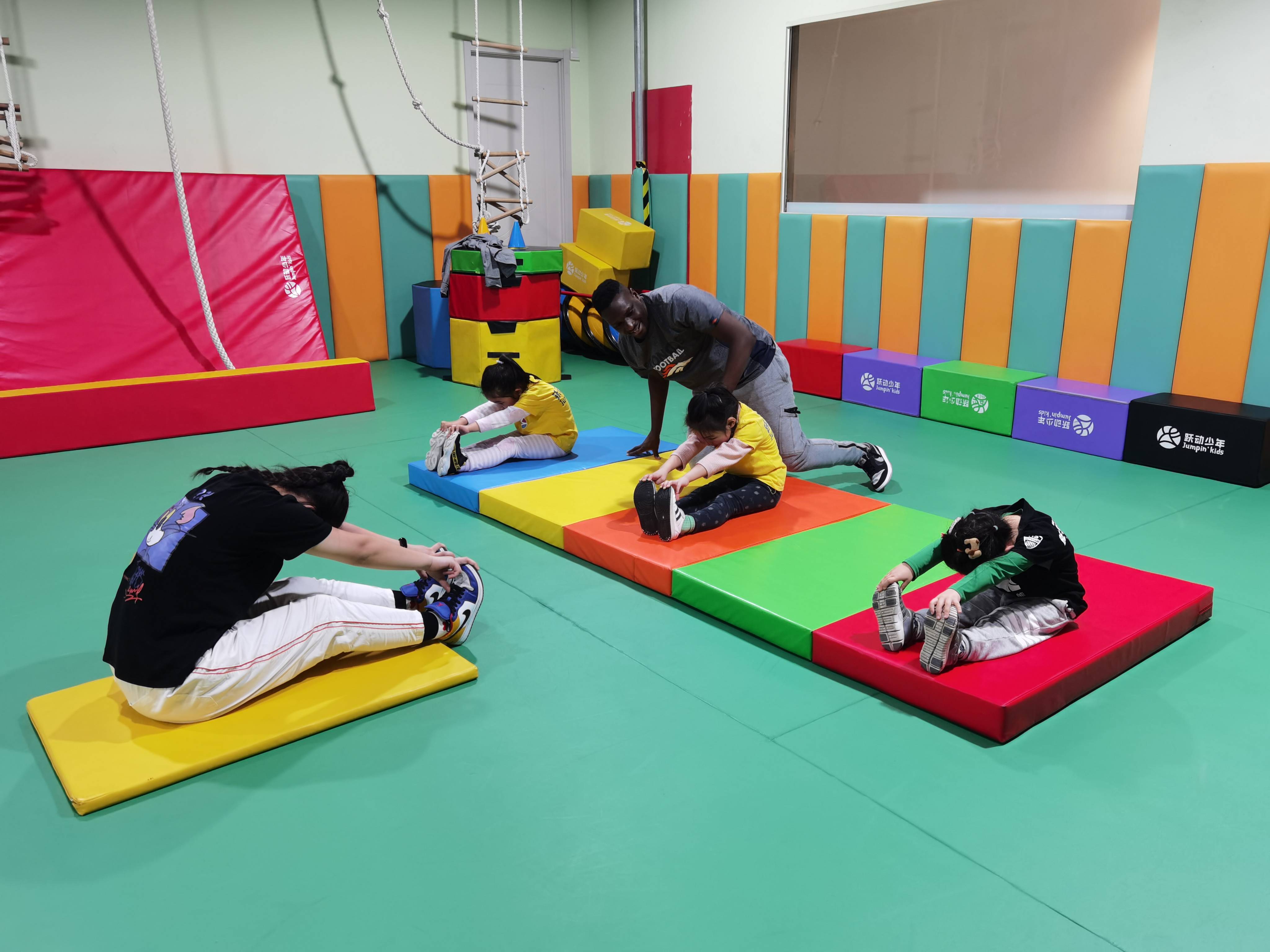 跃动少年儿童综合运动馆正式成为中国关工委健体中心人才培训基地