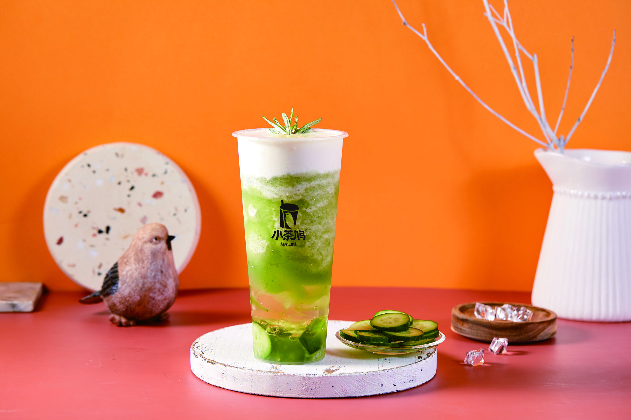 小茶鸠 主打手作鲜果健康茶饮 每一天,都新鲜