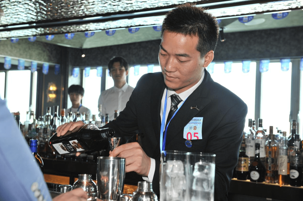 武汉调酒师大赛开启楚酒文化融合新纪元