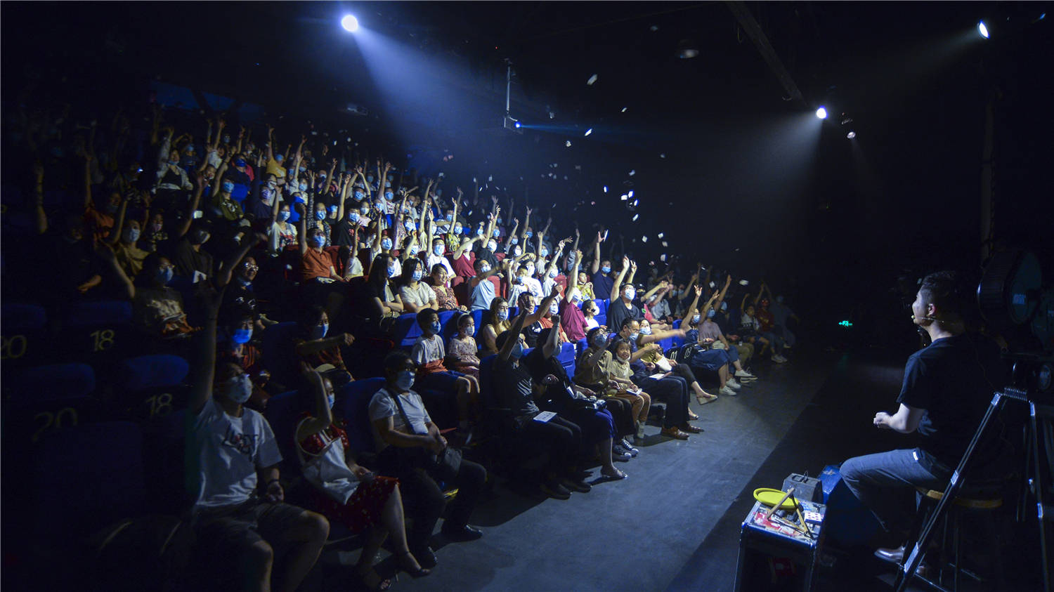 奇幻森林魔术戏剧《我是谁》走进繁星戏剧村,戏精观众直呼满足!