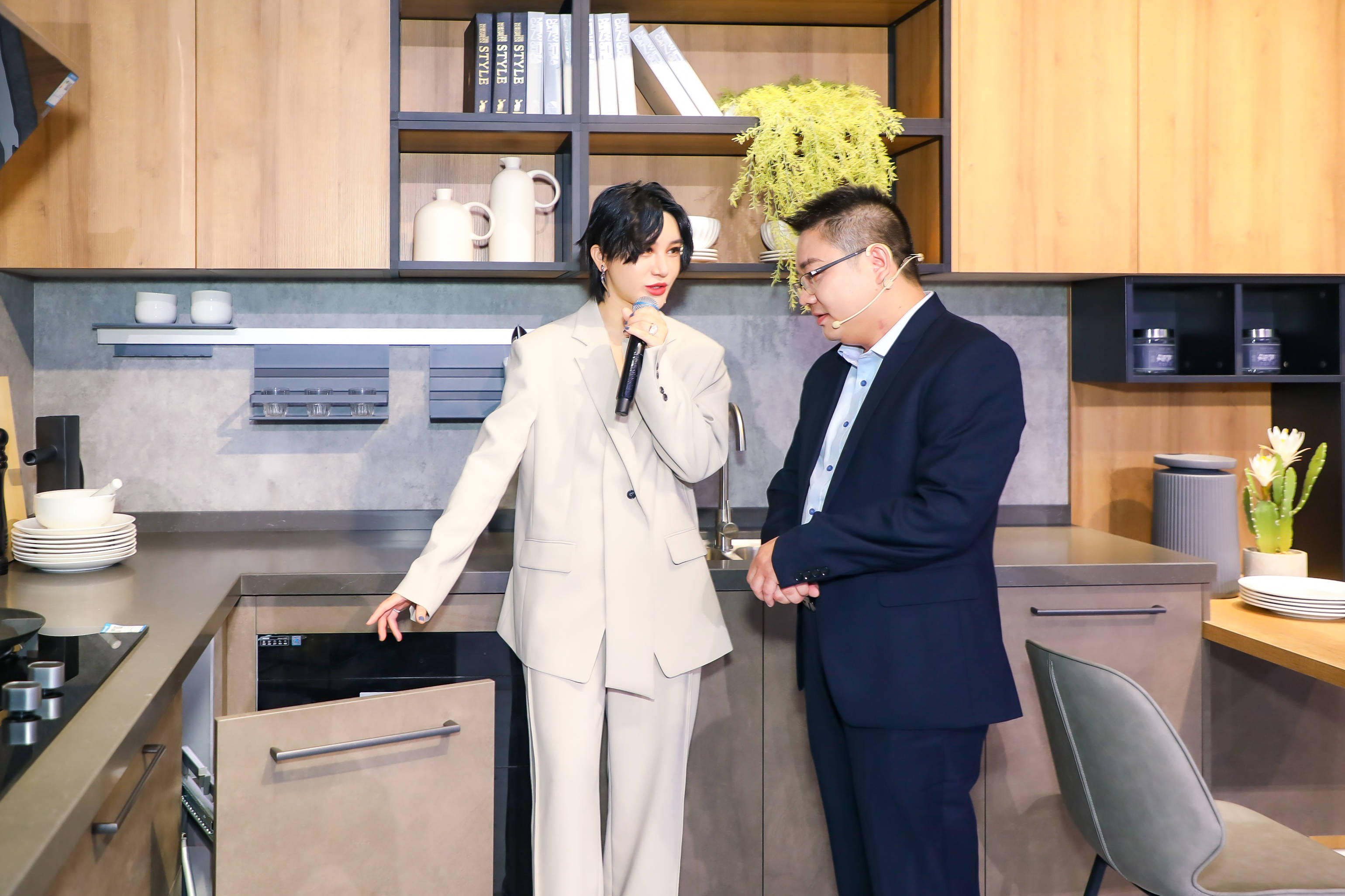 家居|法国司米闪耀魔都729，花式硬核宠粉打造品牌狂欢盛宴