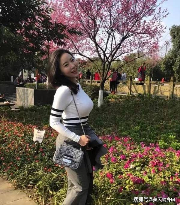連劉強東都被吸引的蔣娉婷，擁有什麼魔鬼身材？網友：我看酸了 健身減肥達人 第9张