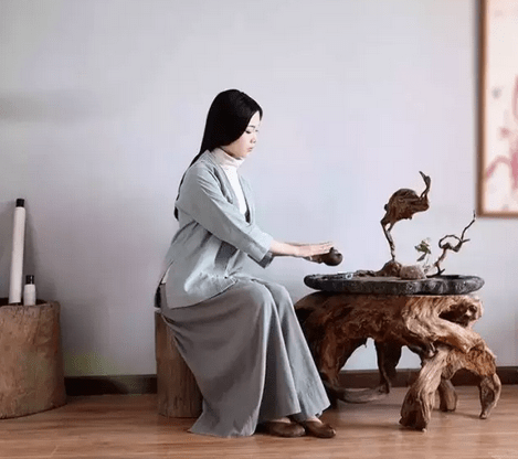 沸水|女性喝茶好处多，但要喝对才养生