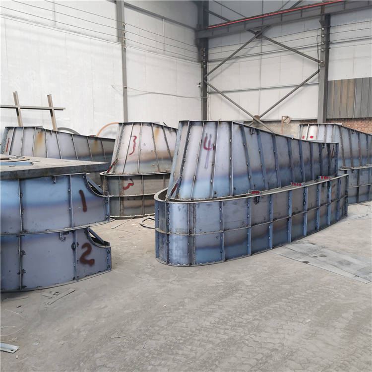 现浇收费岛模具高速公路收费岛钢模具