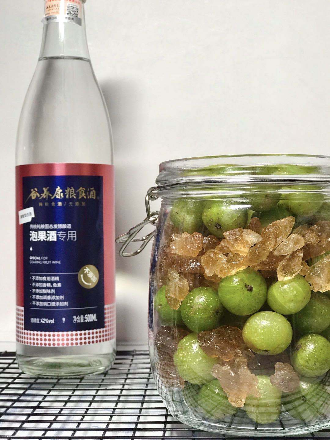 教你制作橄榄果酒,适合云南的朋友制作