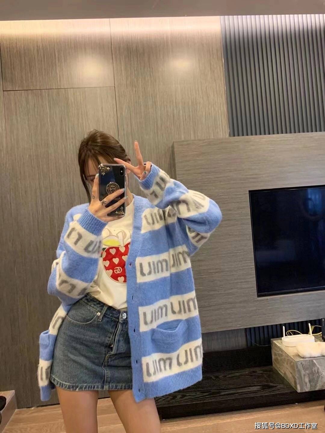 MiuMiu|MiuMiu毛衣外套上身 | 早秋温柔穿搭来自MiuMiu