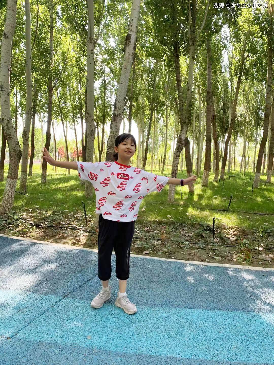 第三届少儿艺术之星大赛童星专访 | 李思妍:天才就是勤奋的结果_比赛