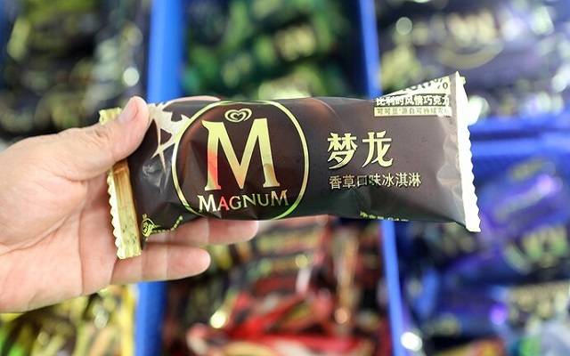 联合利华承认梦龙冰淇淋中外用料双标:在欧洲用浓缩奶,在中国用奶粉