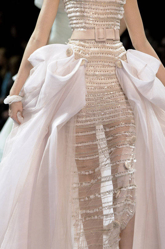 刺绣|梵芮锦刺绣法式刺绣手工刺绣服装定制分享