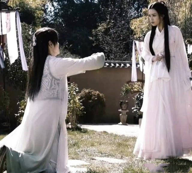 尿裤子|《新版天龙八部》真辣眼，戏说不是胡说，改编不是乱编