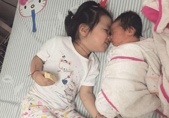 头胎|为什么大多数二胎，是儿女双全的组合？三个原因跟重男轻女无关