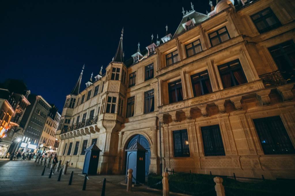 卢森堡大公馆古典美丽 国家最著名的建筑之一