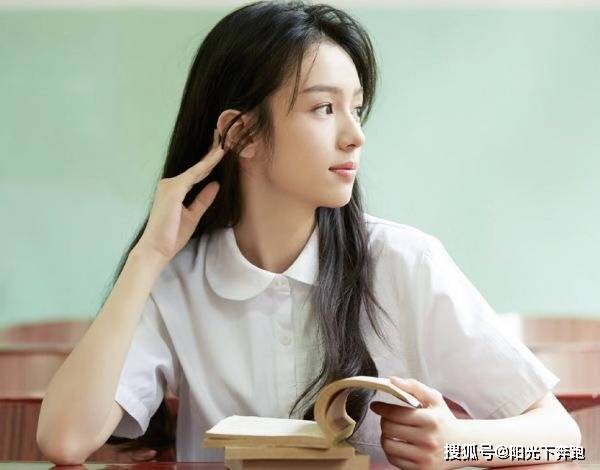 补充|皙活：23岁周也抱孩子也很娴熟！周也在线分享自己的美丽心经！