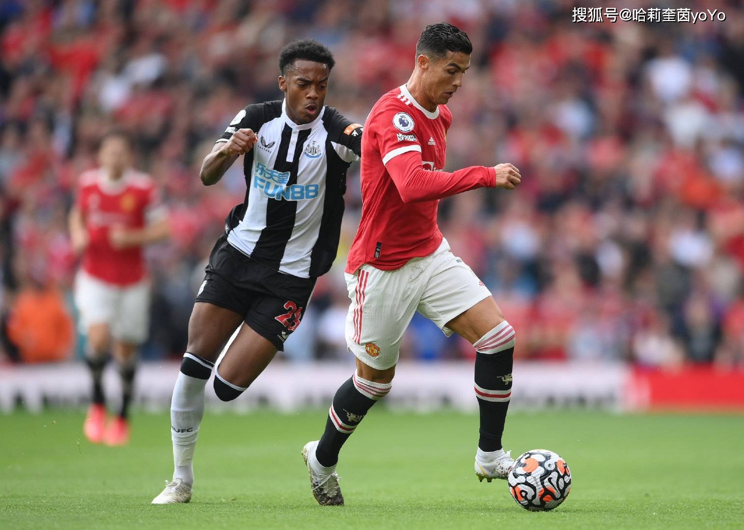 今晚全球最帅的男人c罗进球极清图