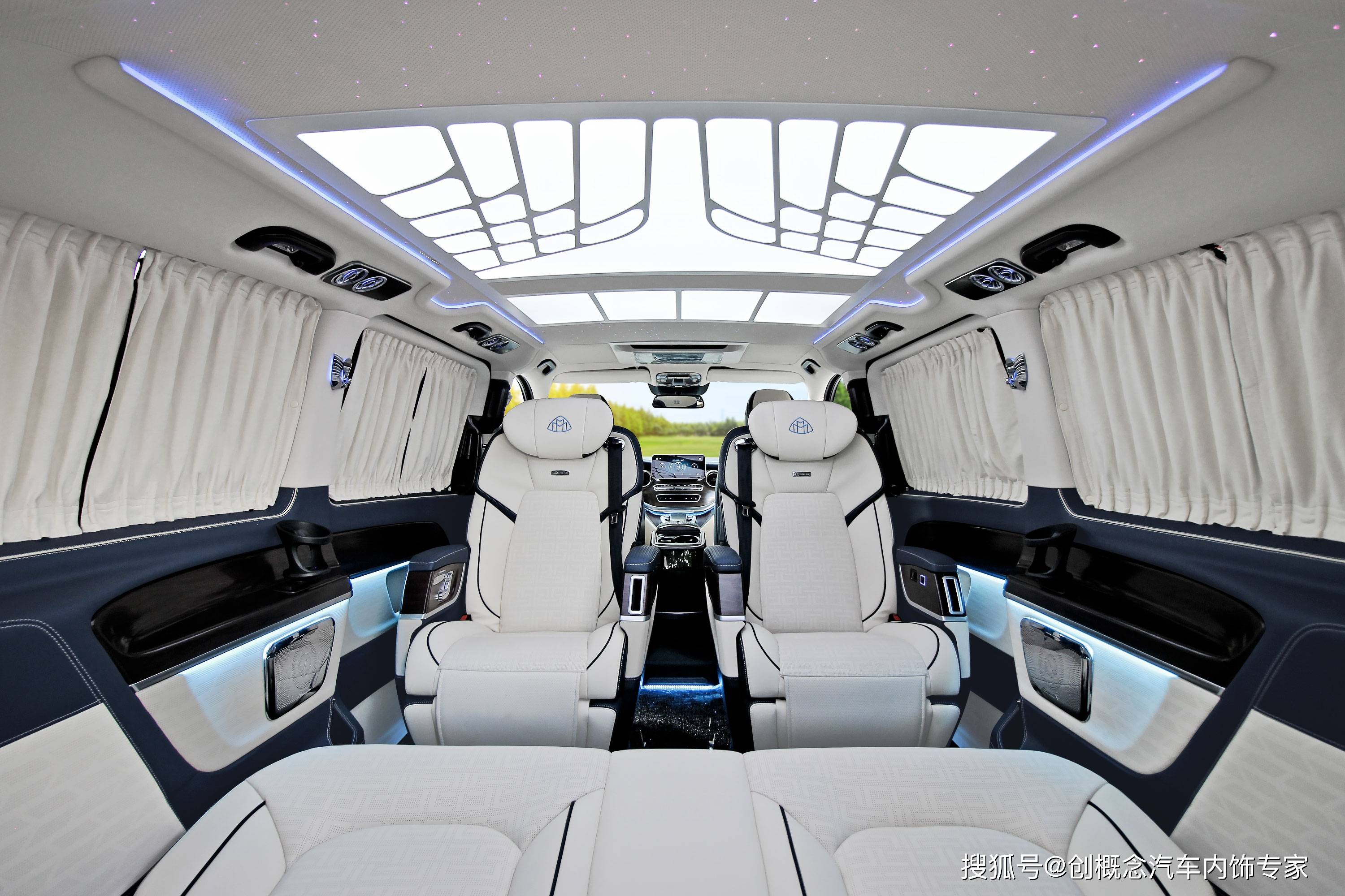 深圳奔驰v260七座无隔断内饰改装设计豪华大气高端舒适